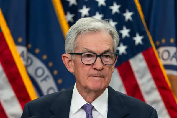 DOJ Opens Criminal Investigation Into Fed Chair Powell; Trump Says Iran Seeks Negotiation After Military Intervention Warning