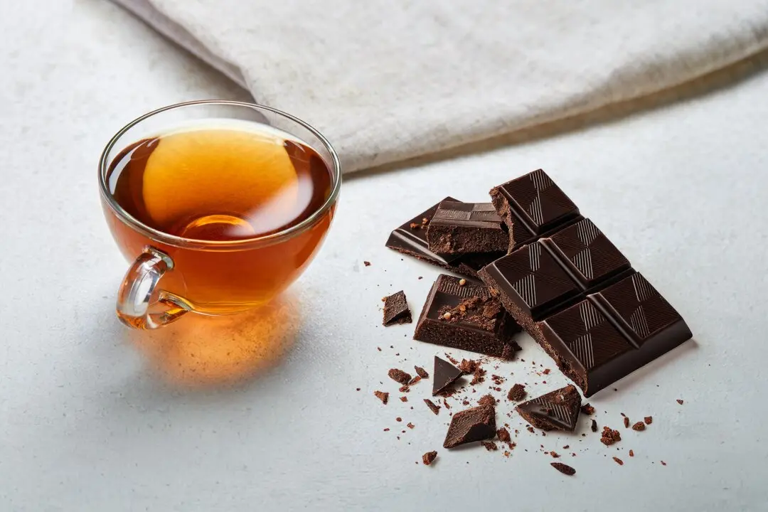 Tea and Cocoa May Offset Health Risks of Excessive Sitting