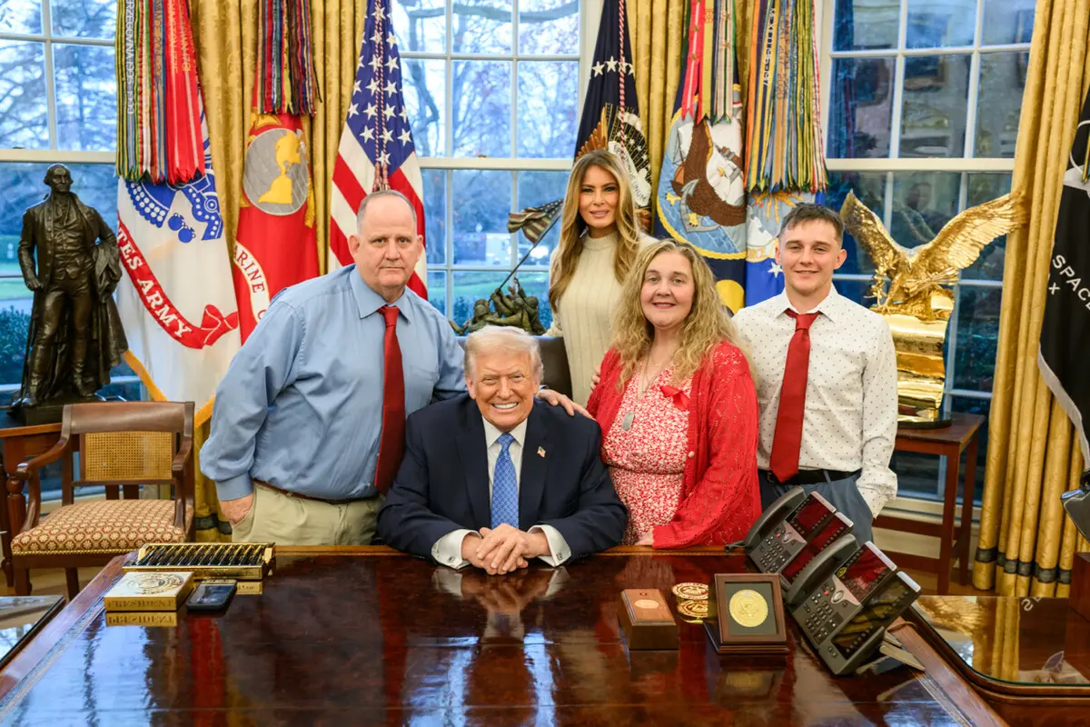 Family of Critically Wounded National Guard Member Meets Trump at White House thumbnail