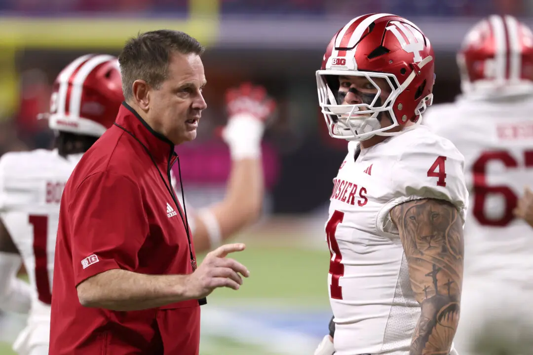 Alabama, Miami In, Notre Dame Out and Indiana No. 1 in College Football Playoff Rankings