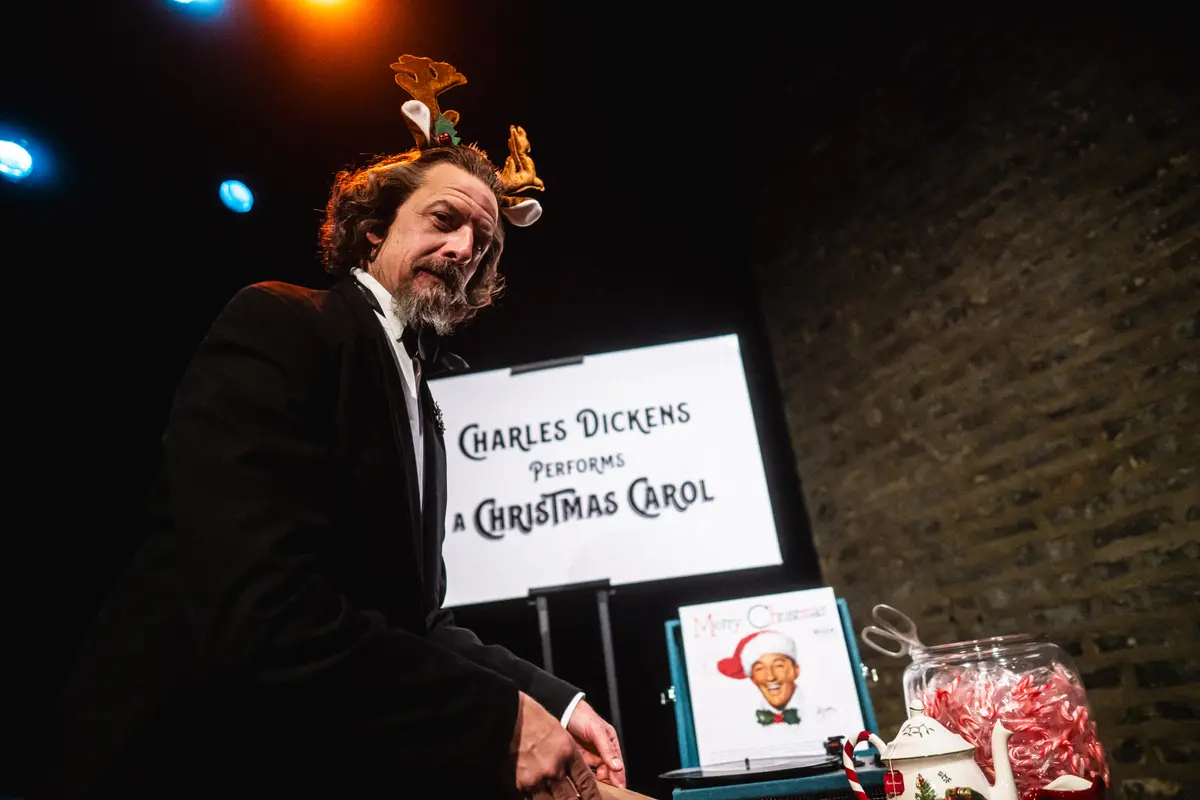 Charles Dickens’s Storytelling Is Brought to Life in Chicago thumbnail