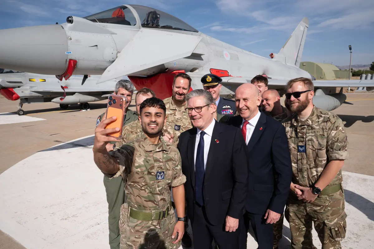 UK to Offer Paid Military Gap Year for Young People thumbnail