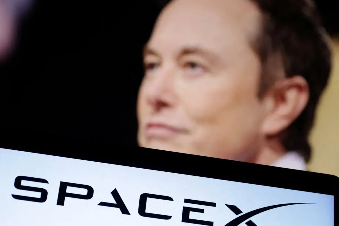 SpaceX to Spend at Least $55 Billion on Texas Chip Project
