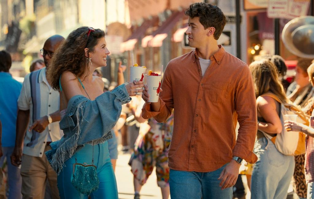 ‘People We Meet on Vacation’: When Poppy Met Alex thumbnail