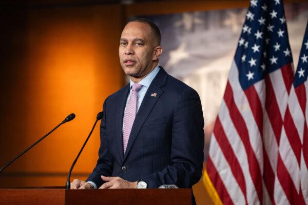 LIVE NOW: Jeffries Holds Weekly Press Conference