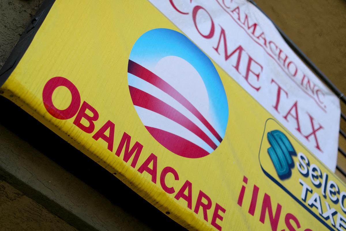 House Passes 3-Year Extension of Obamacare Subsidies thumbnail