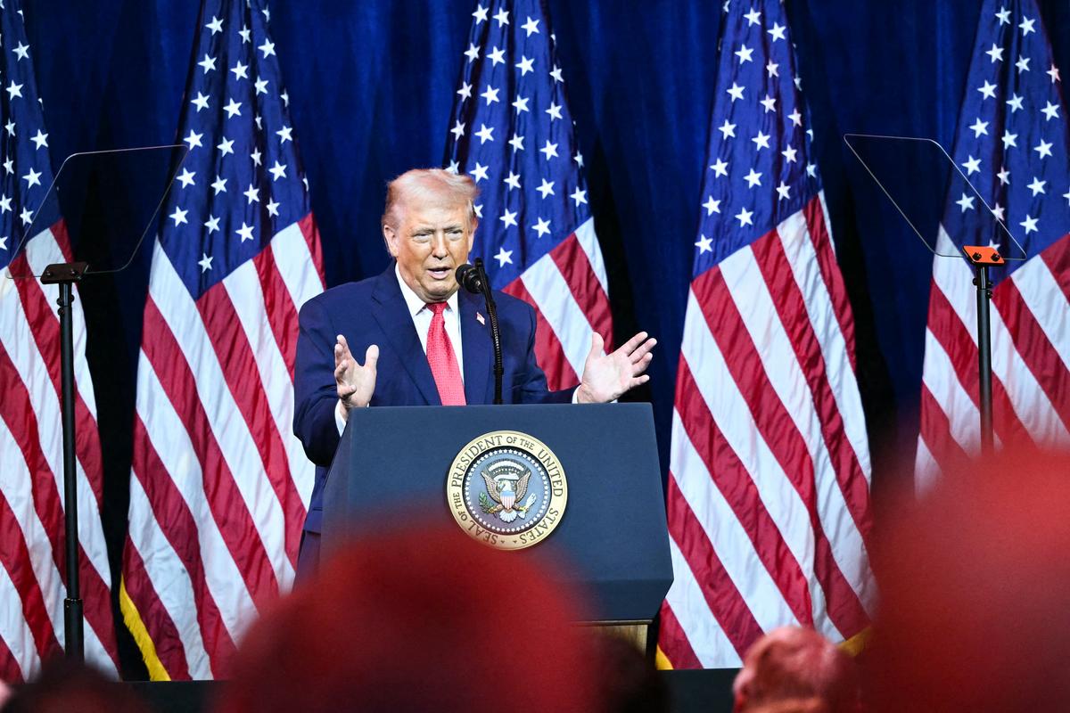 Trump Says He Will Speak to Musk About Restoring Internet Access in Iran thumbnail