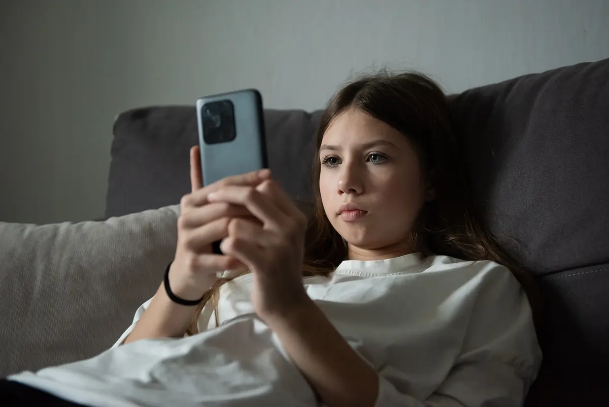 Daily AI Use Linked to Higher Depression