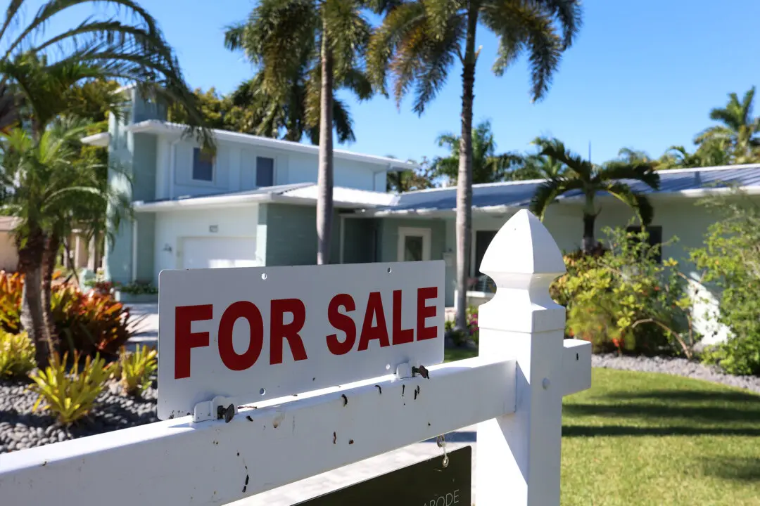 Average US Long-Term Mortgage Rates Rise to 9-Month High