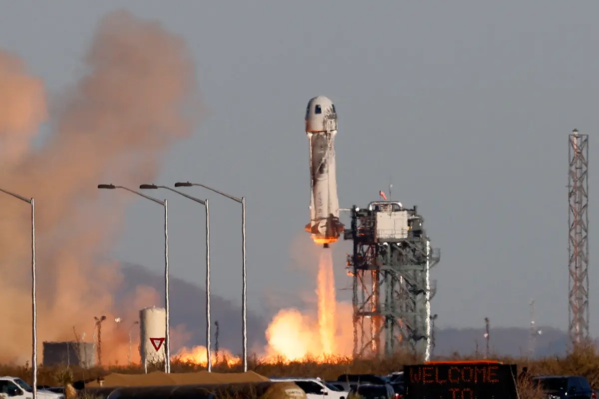 Blue Origin Pauses Space Tourism to Focus on the Moon