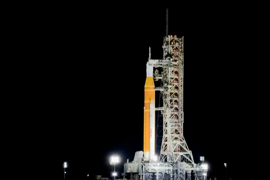 NASA Prepares to Take Moon Rocket Off Pad Due to Helium Failure