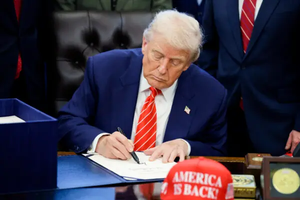 Trump Cancels Signing of Housing Bill; Cost of Global Oil Benchmark Hits Iran War Low