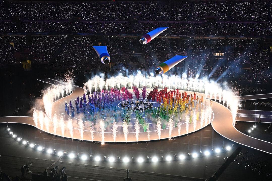 Day in Photos: Winter Olympics, Thai Campaign Rally, and Coal Mine Explosion