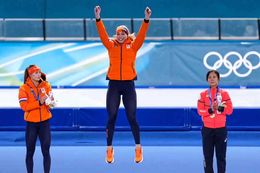 Dutch Speedskater Jutta Leerdam Wins Women’s 1,000 Olympic Gold With Fiancé Jake Paul in the Stands