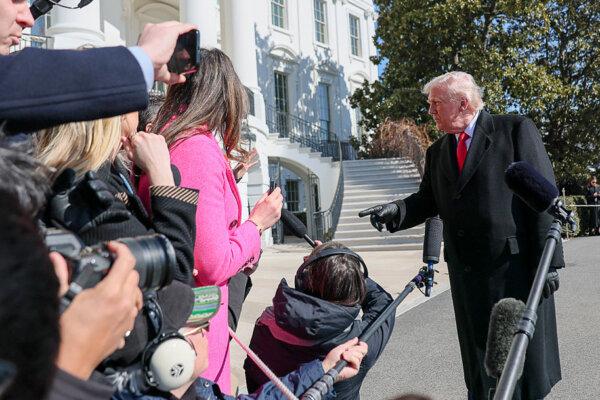 Trump Meets Troops From Venezuela Mission; Noem Urges Passing of SAVE America Act