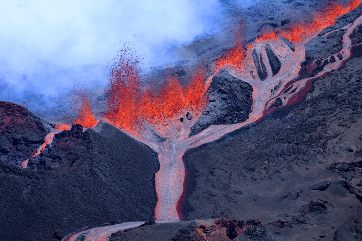 Day in Photos: Volcano Eruption, Carnival Opening, and Snow Festival