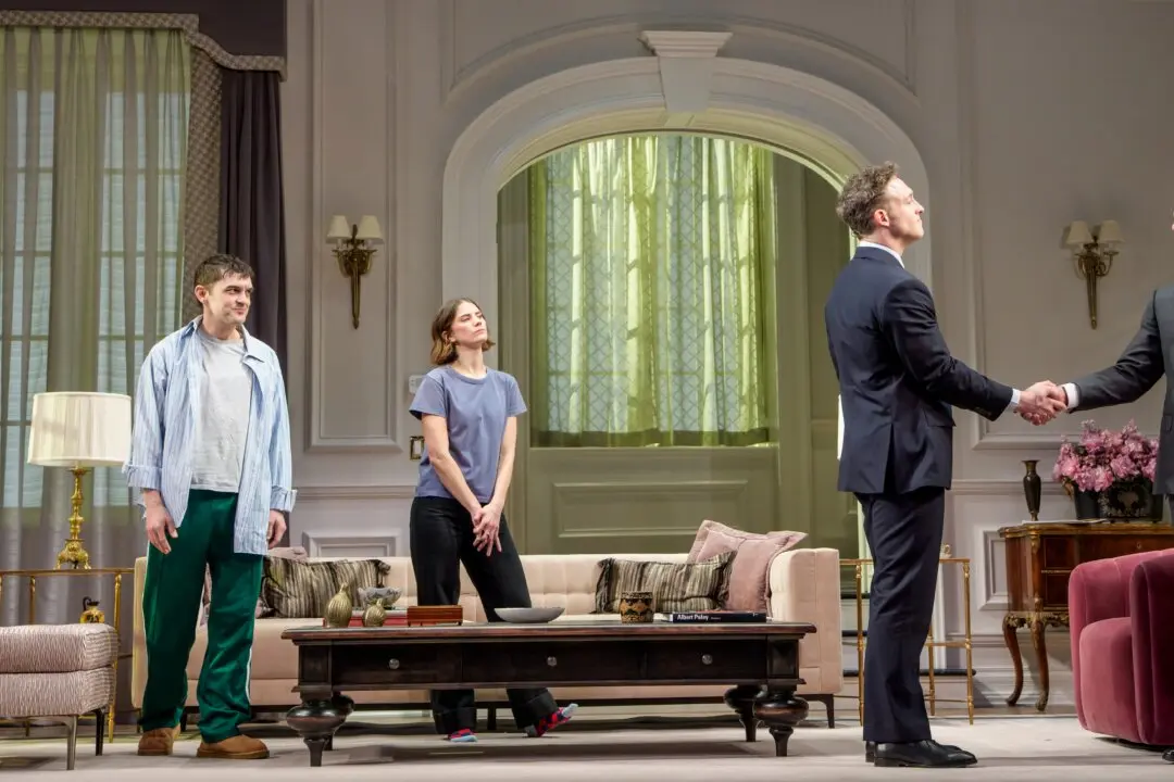 ‘Holiday’ Is Back to the Theater in a Smashing Production