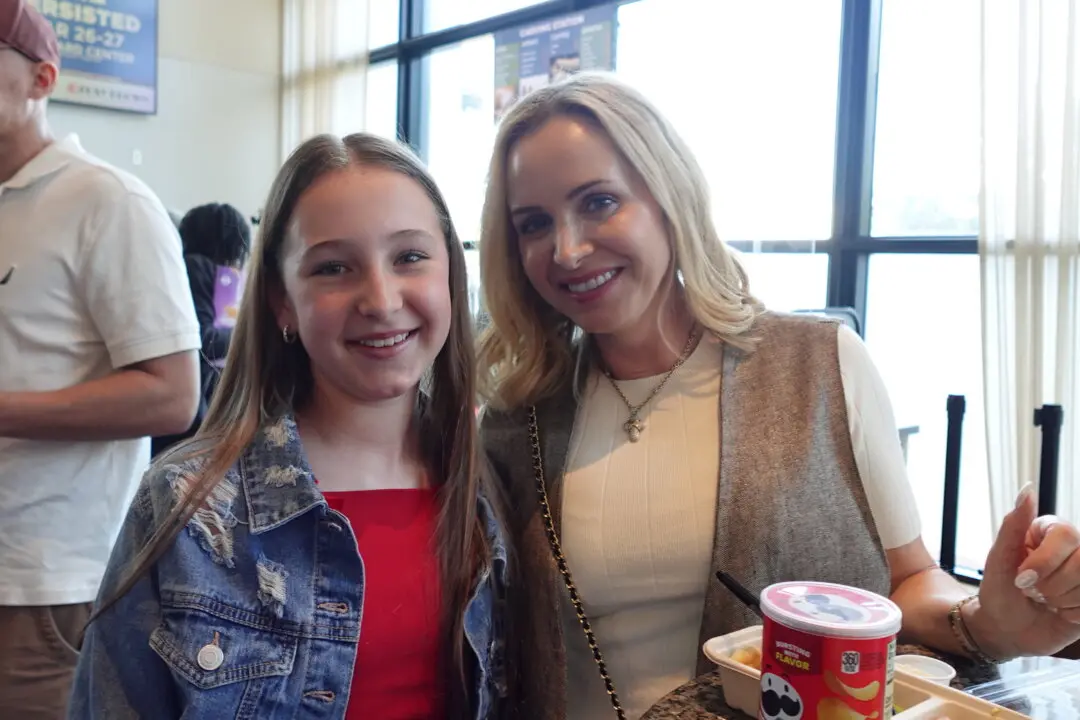 ‘Everything Is so Precise,’ Says Former Ballet Dancer After Attending Shen Yun