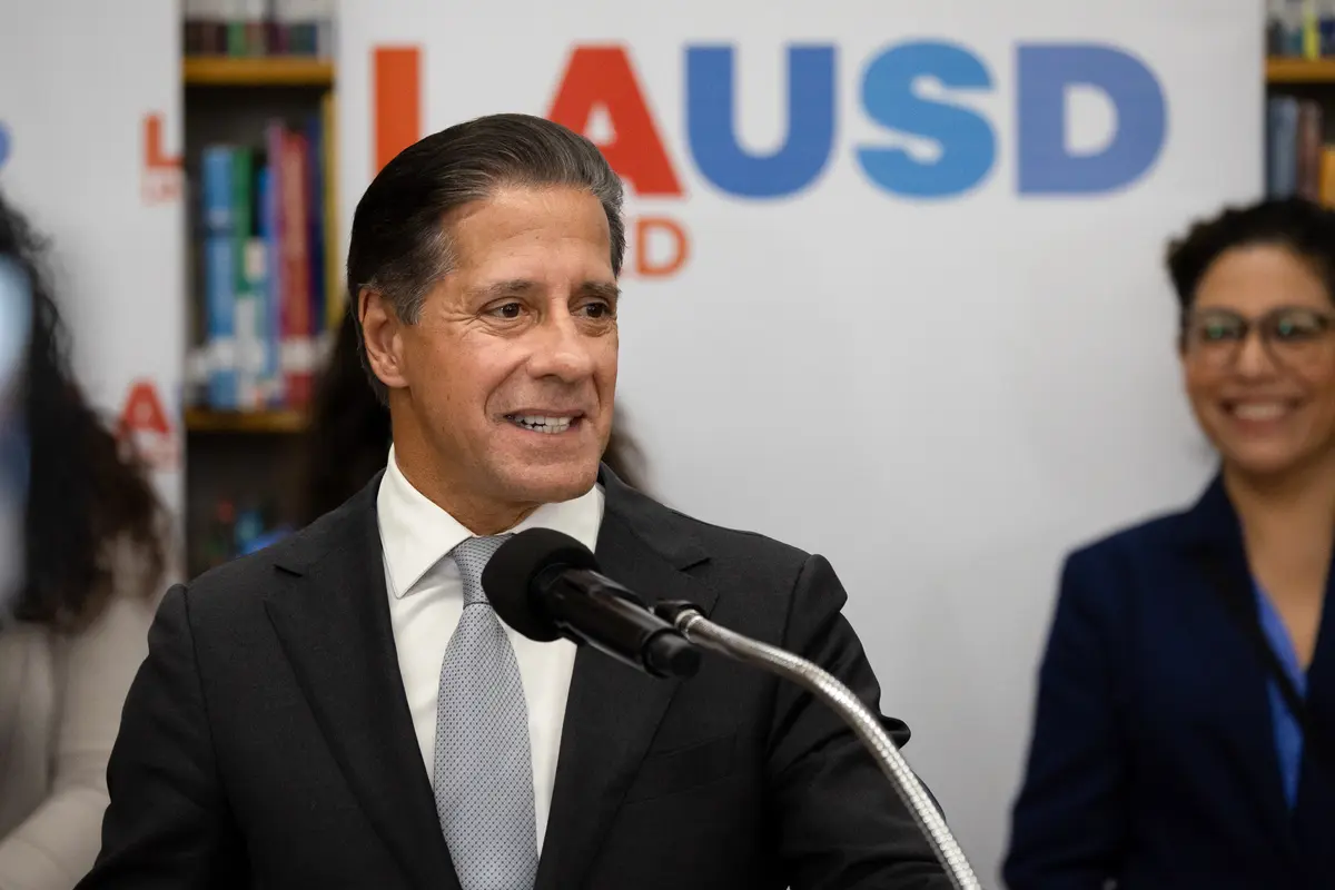 FBI Raids Home, Office of Los Angeles Schools Superintendent