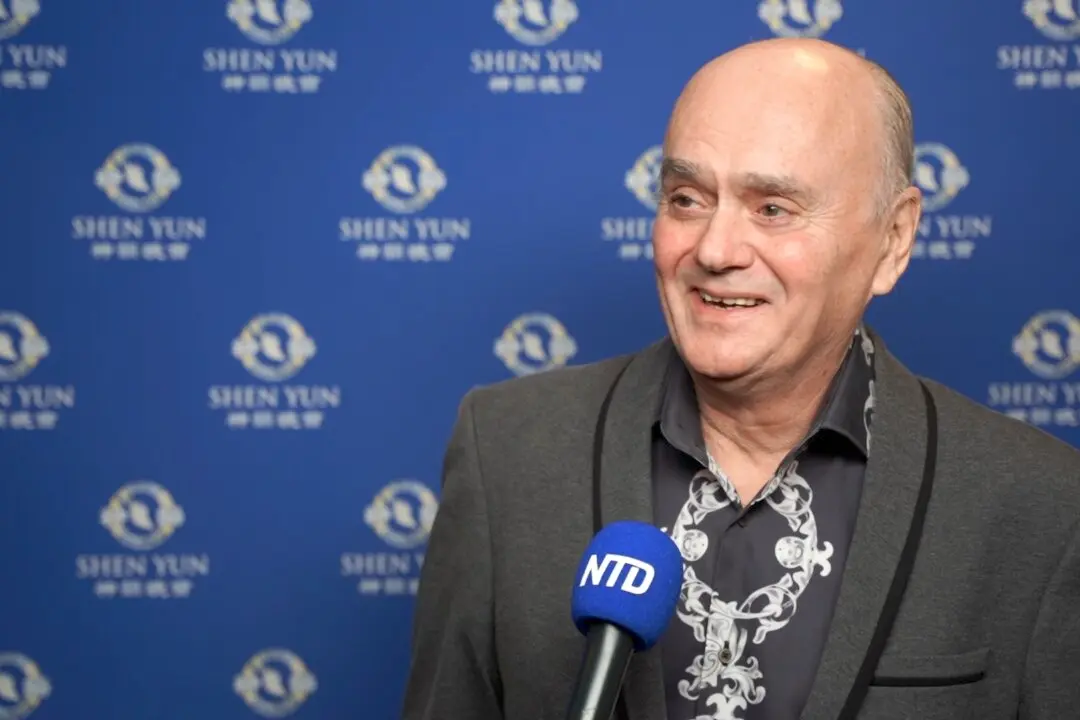 Business Owner: ‘If You Haven’t Seen Shen Yun, You Don’t Know What You’re Missing’