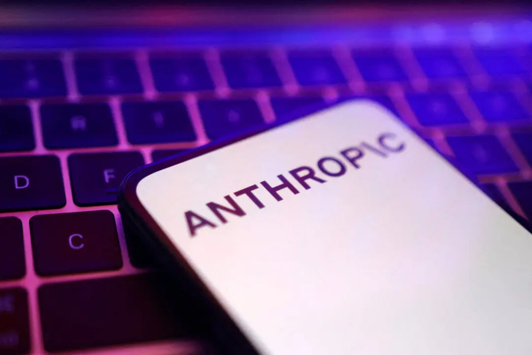 Anthropic Abruptly Disables 2 Claude Models After US Bans Use by Foreign Nationals