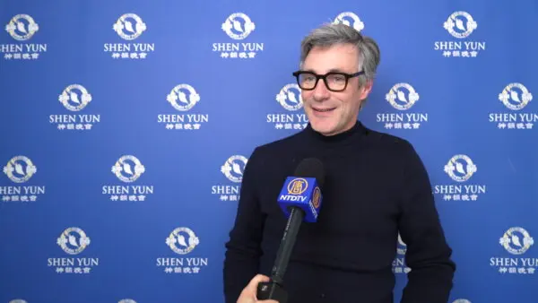 ‘A Magical Journey!’ French Lawyer Dazzled by Shen Yun