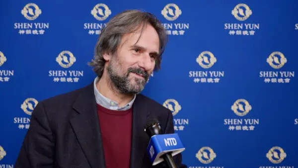 Shen Yun Teaches Italian Professor About Chinese ‘Traditions, History, Customs and Civilization’