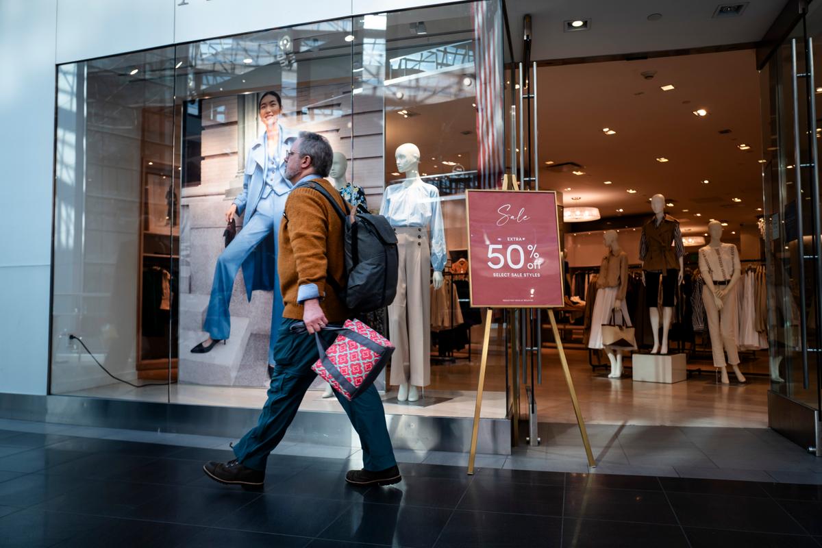 US Consumer Sentiment Blows Past Expectations in July