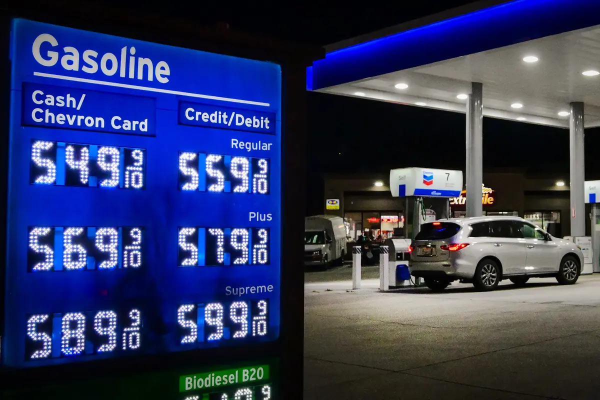 US National Gas Average Drops to $4.24