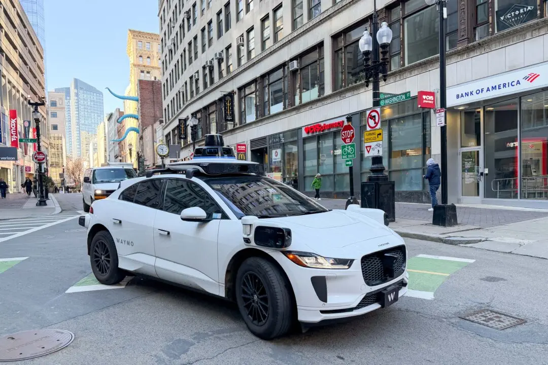 Waymo Launches New Large Autonomous Robotaxi, the Ojai