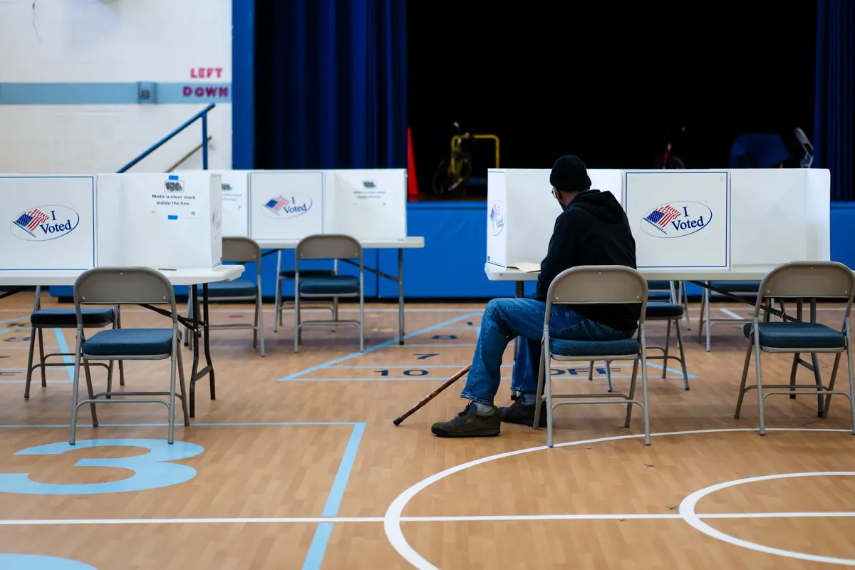 Virginia Voters Approve Redistricting Plan That Favors Democrats