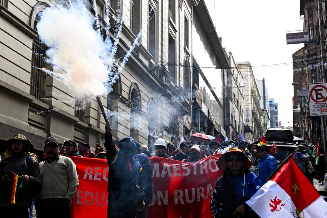 Day in Photos: Protest in Bolivia, Remembrance Day, and Romania’s Ancient Treasures