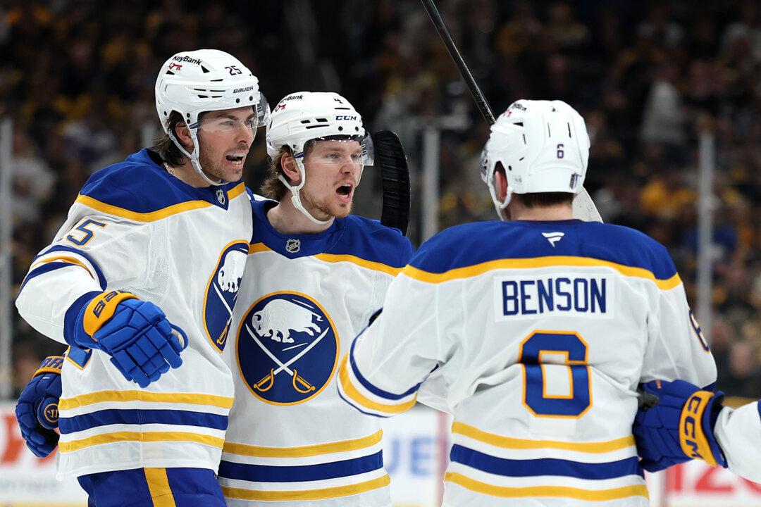 Sabres Topple Bruins 3–1 in Game 3, Score Three Unanswered Goals in Third Period