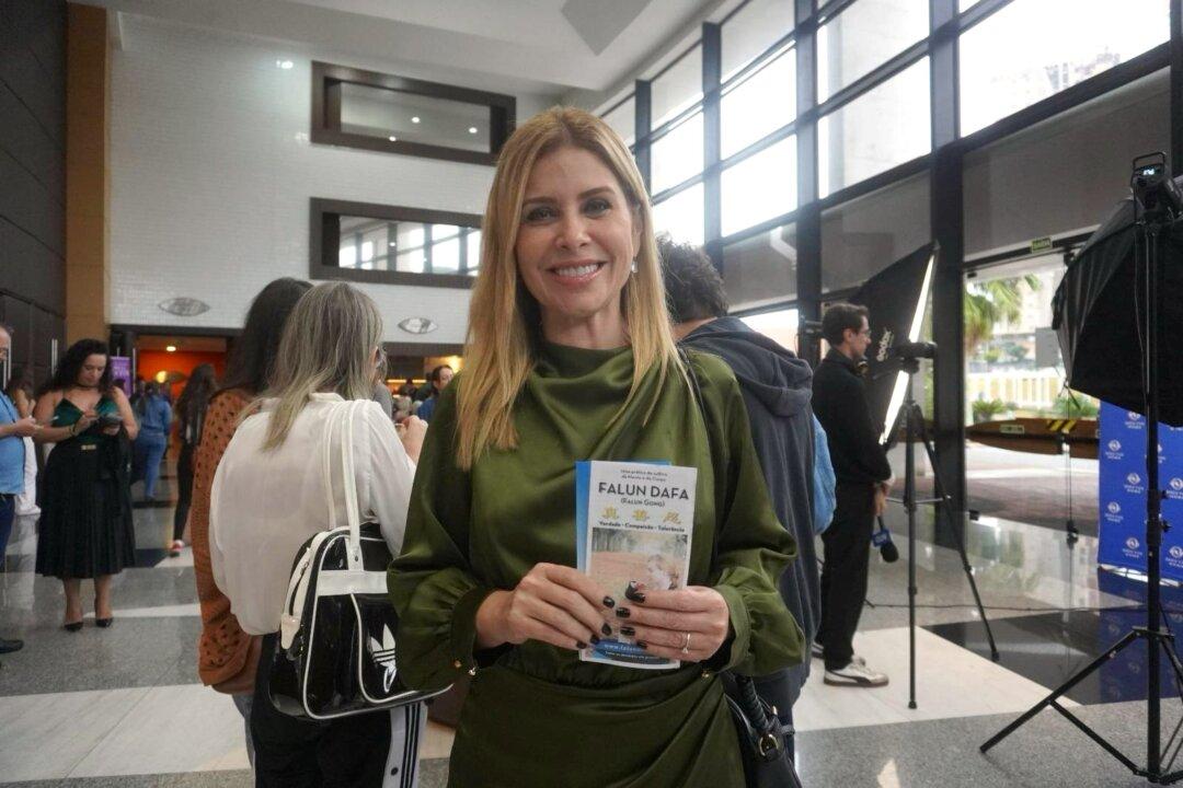 Brazilian Theatergoer Inspired by Shen Yun: ‘A Very Powerful Spiritual Message’
