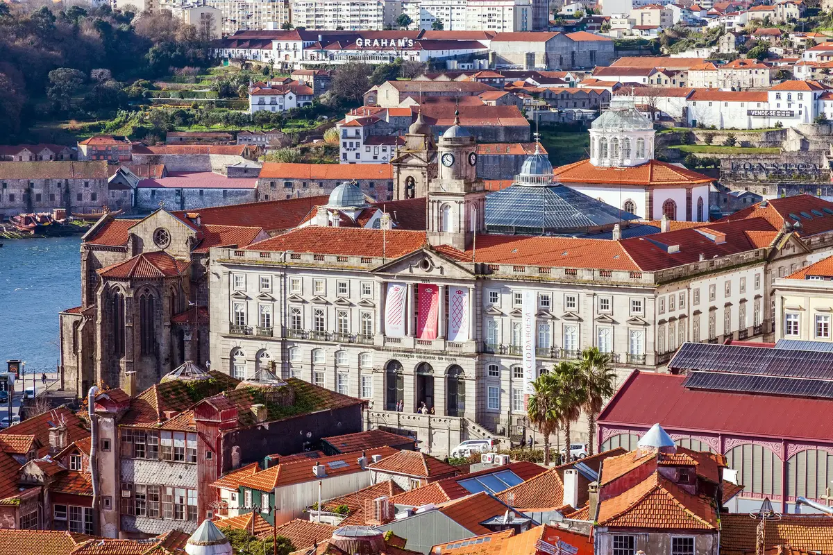 Palácio da Bolsa: Colossal Neoclassical