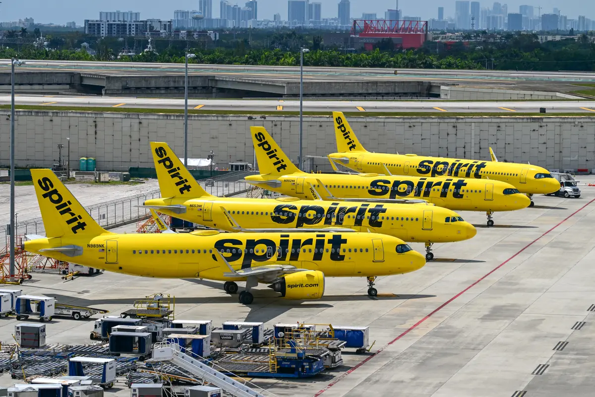 US Airlines to Aid Stranded Passengers as Spirit Airlines Shuts Down