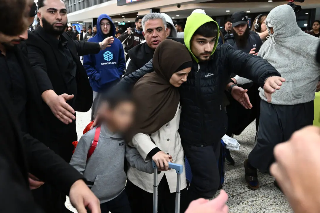 1st ‘ISIS Bride’ Denied Bail by Australian Court