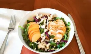 Low-Histamine Chicken and Arugula Salad You Can Make in 10 Minutes
