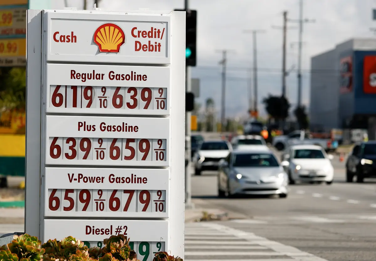 California Residents Sue Gas Stations Alleging AI Price Fixing