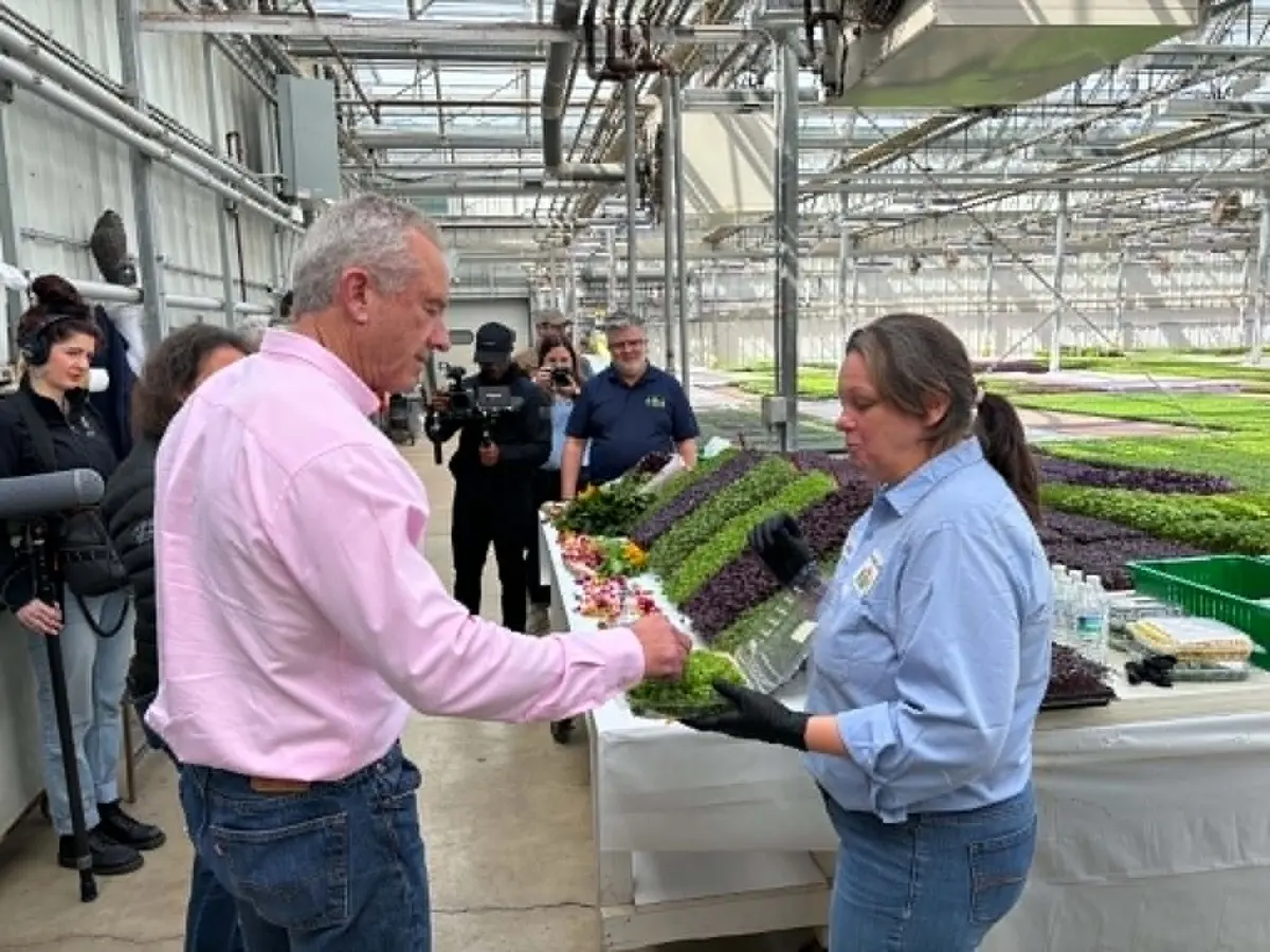 RFK Jr. Visits Ohio Farm That Shows Regenerative Methods Grow Healthy Food