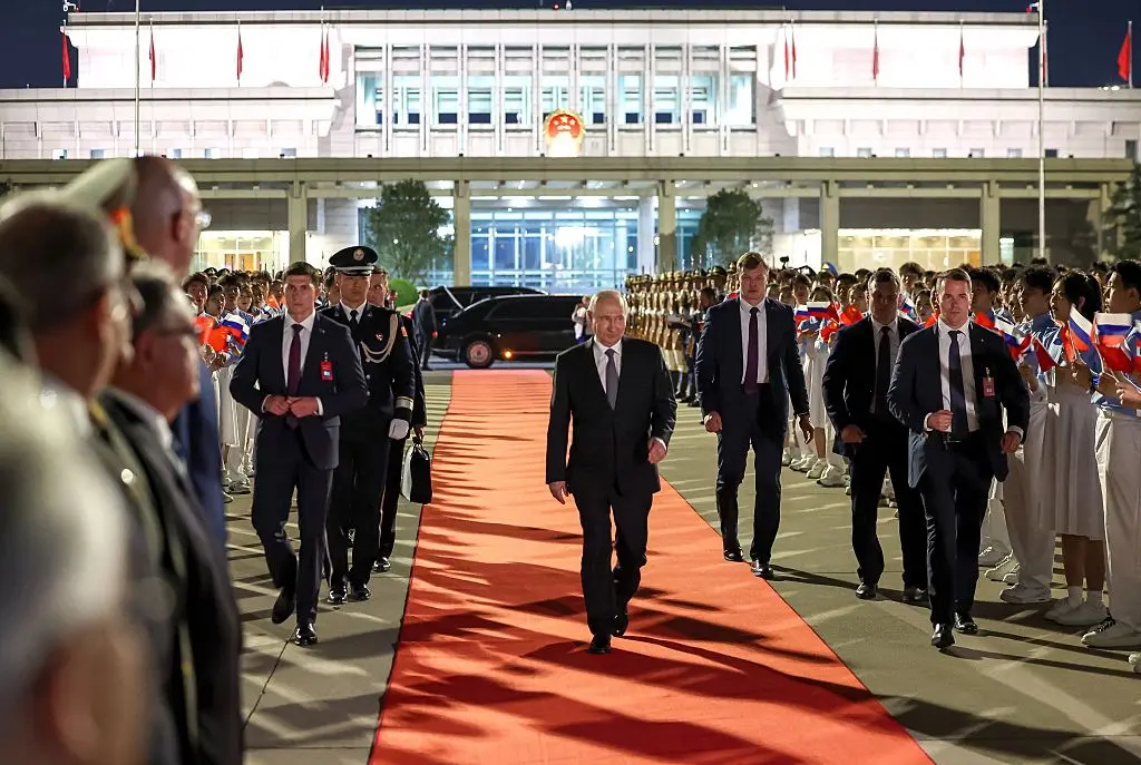 Putin-Xi Summit Signals Mutual Dependence Amid US Pressure While Discord Remains: Analysts