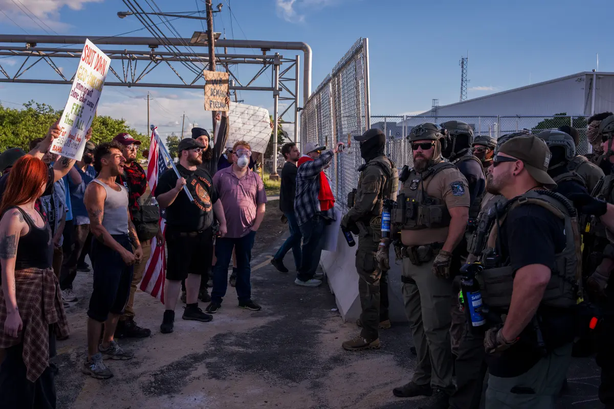 Democrats Approve Competing Resolutions to Abolish, Reform ICE