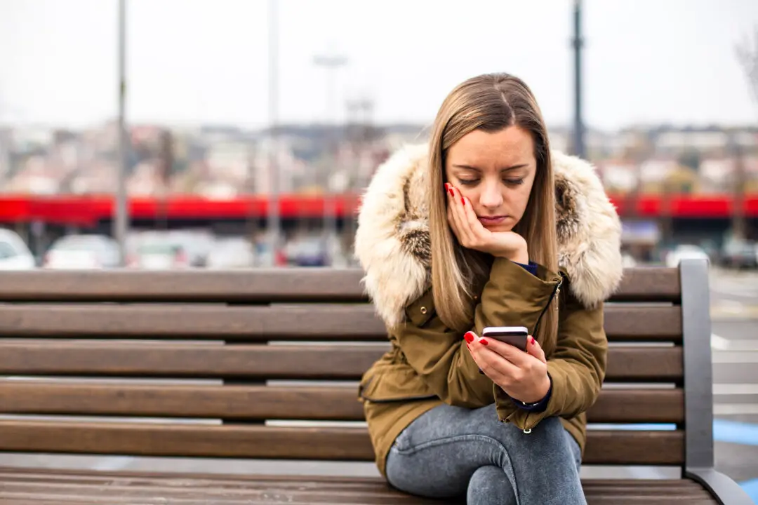 Most Parents Tracking Young Adults: Poll