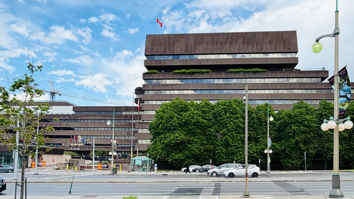 Canadian Government Loses Polish Court Case Related to COVID Vaccine Mandate