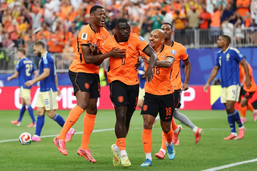 Orange Crush: Netherlands Beat Sweden 5–1