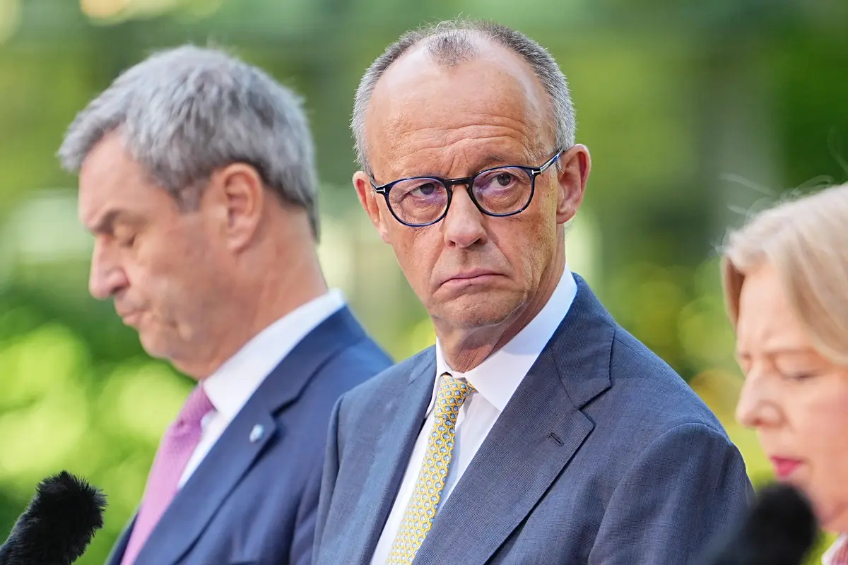 Germany Announces $11 Billion Tax Cut and 8 Percent Reduction in Ministry Staff