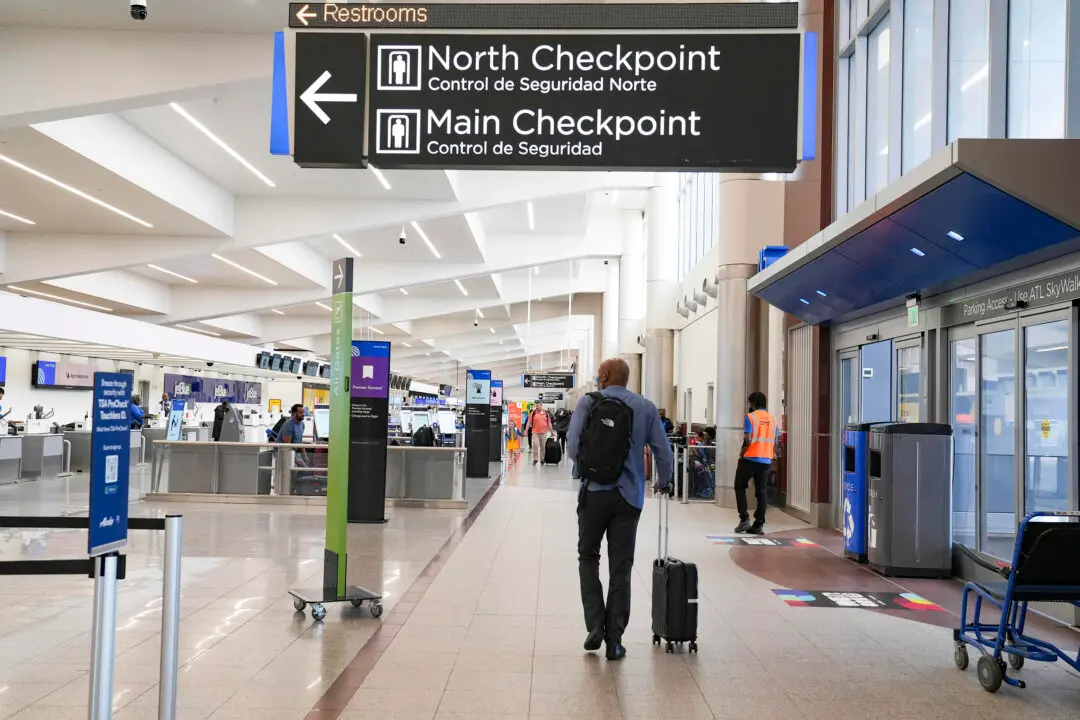 US Airports Where You Need the Most Time for a Layover