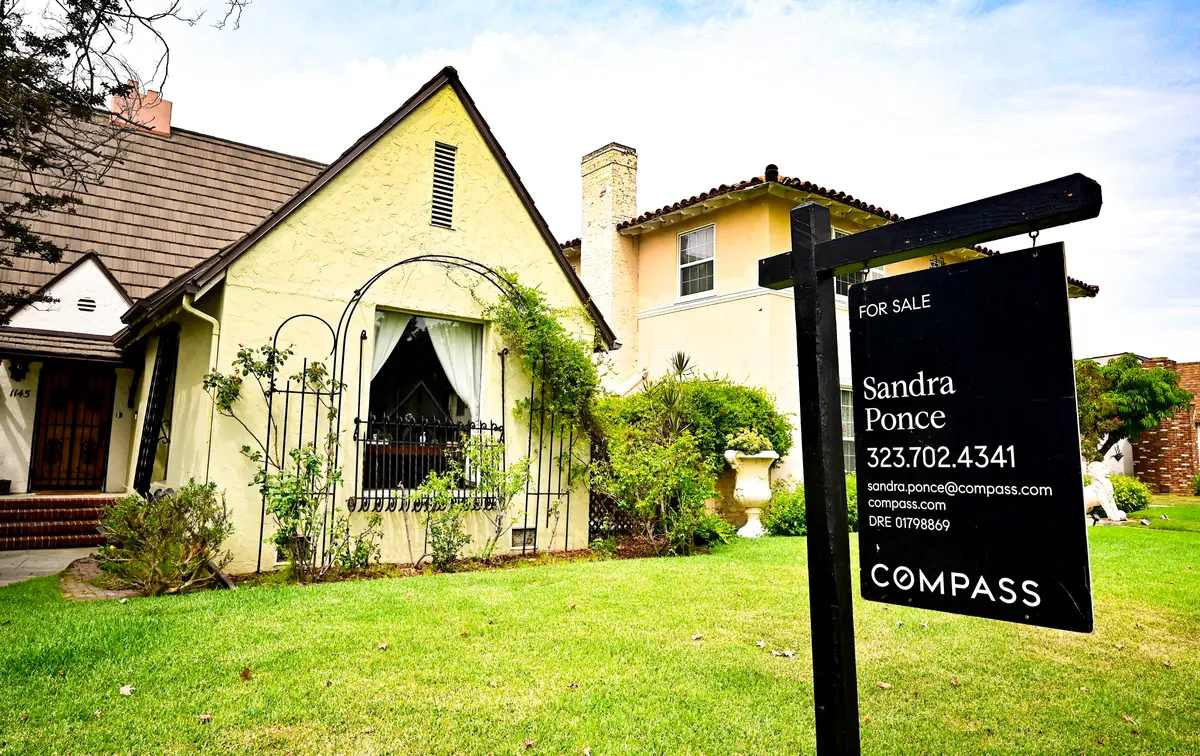 US Median Sales Price of Homes Hits Record High of $408,838