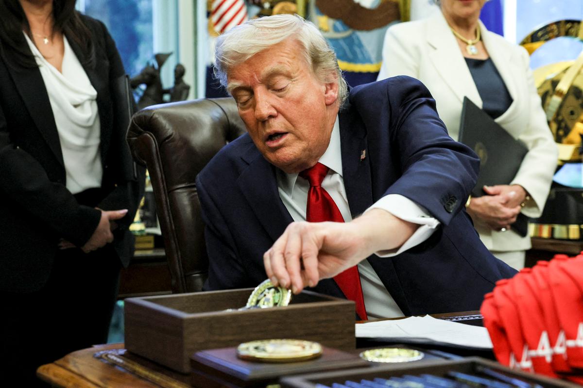 US Mint to Produce $1 Gold Coin Featuring Trump