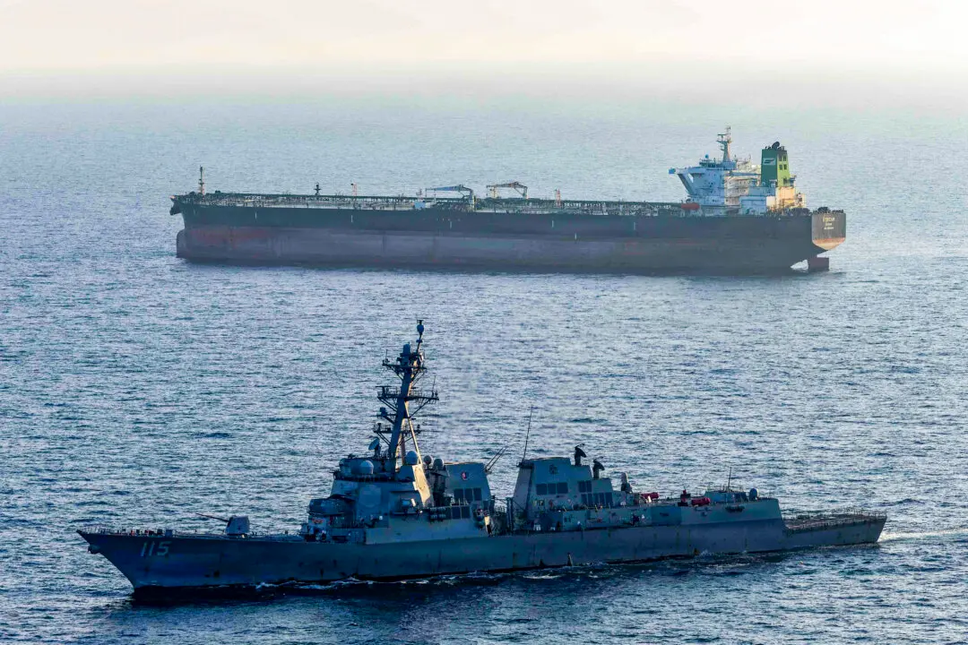 Trump Says US Has ‘Total Control’ of Hormuz as US Says More Oil Moving Than Trackers Show